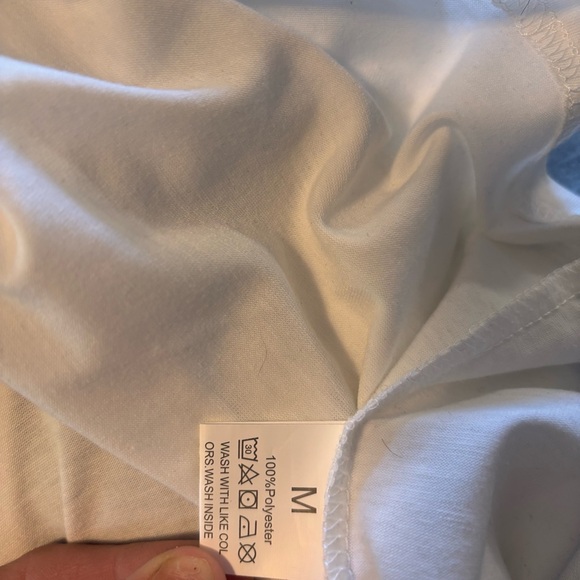 shirt size medium - Picture 4 of 4